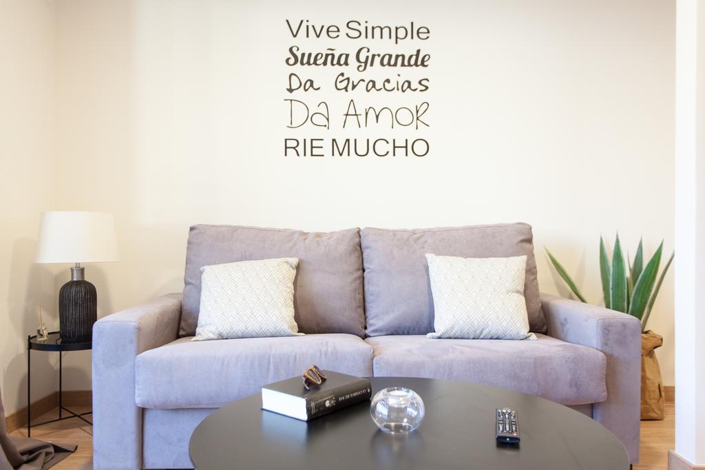 Apartments Ole - Albareda 24 Sevilla Zimmer foto
